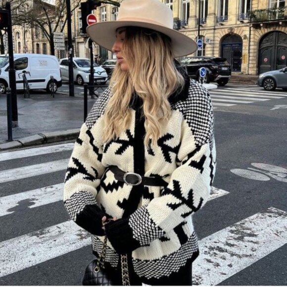 NWT ZARA Jacquard Cardigan Ecru Black M Blogger’s Favorite - Picture 6 of 16